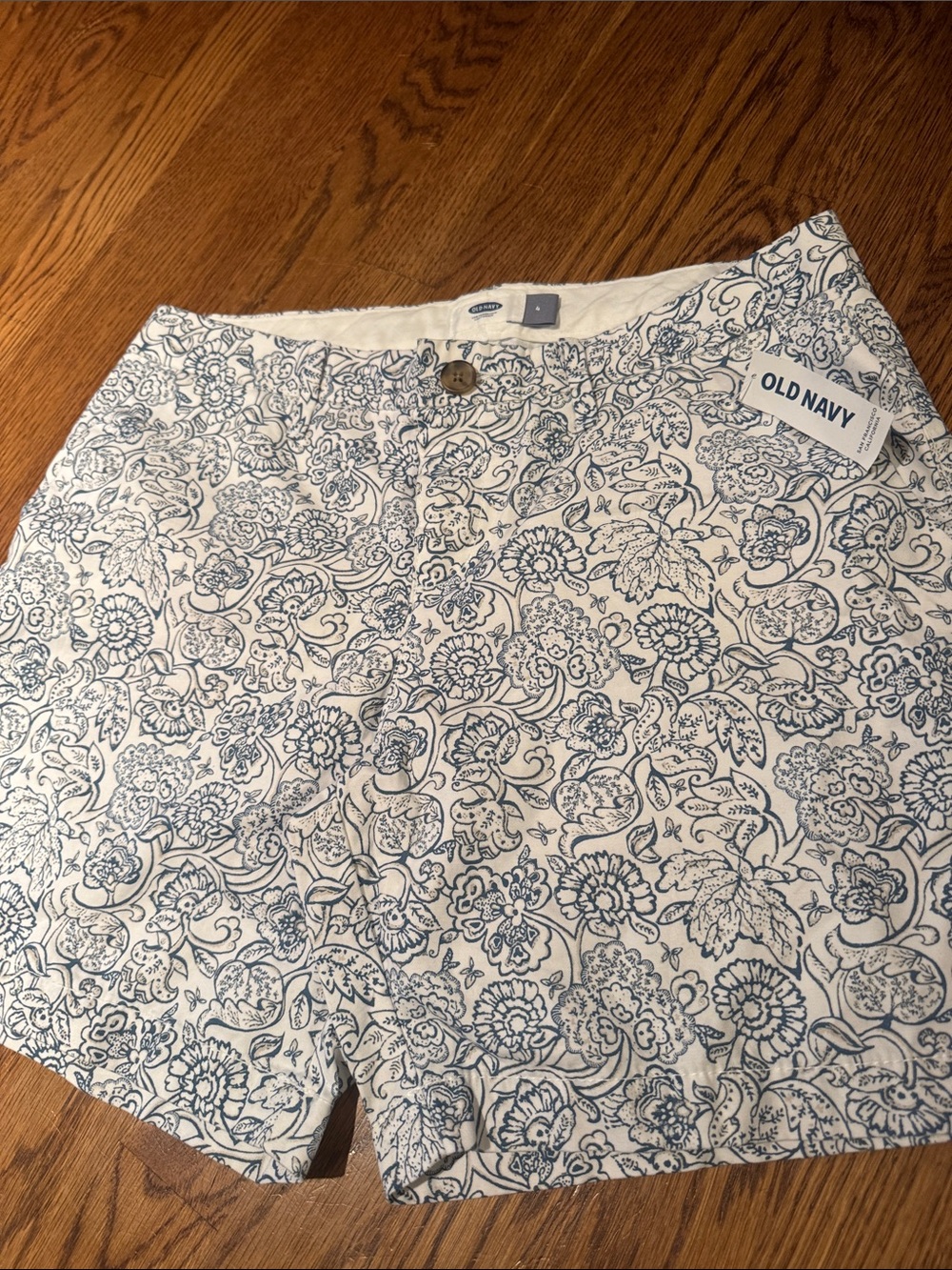 Old Navy White Shorts Chino Blue Floral Line Art SOFT 100% Cotton NWT womens 4